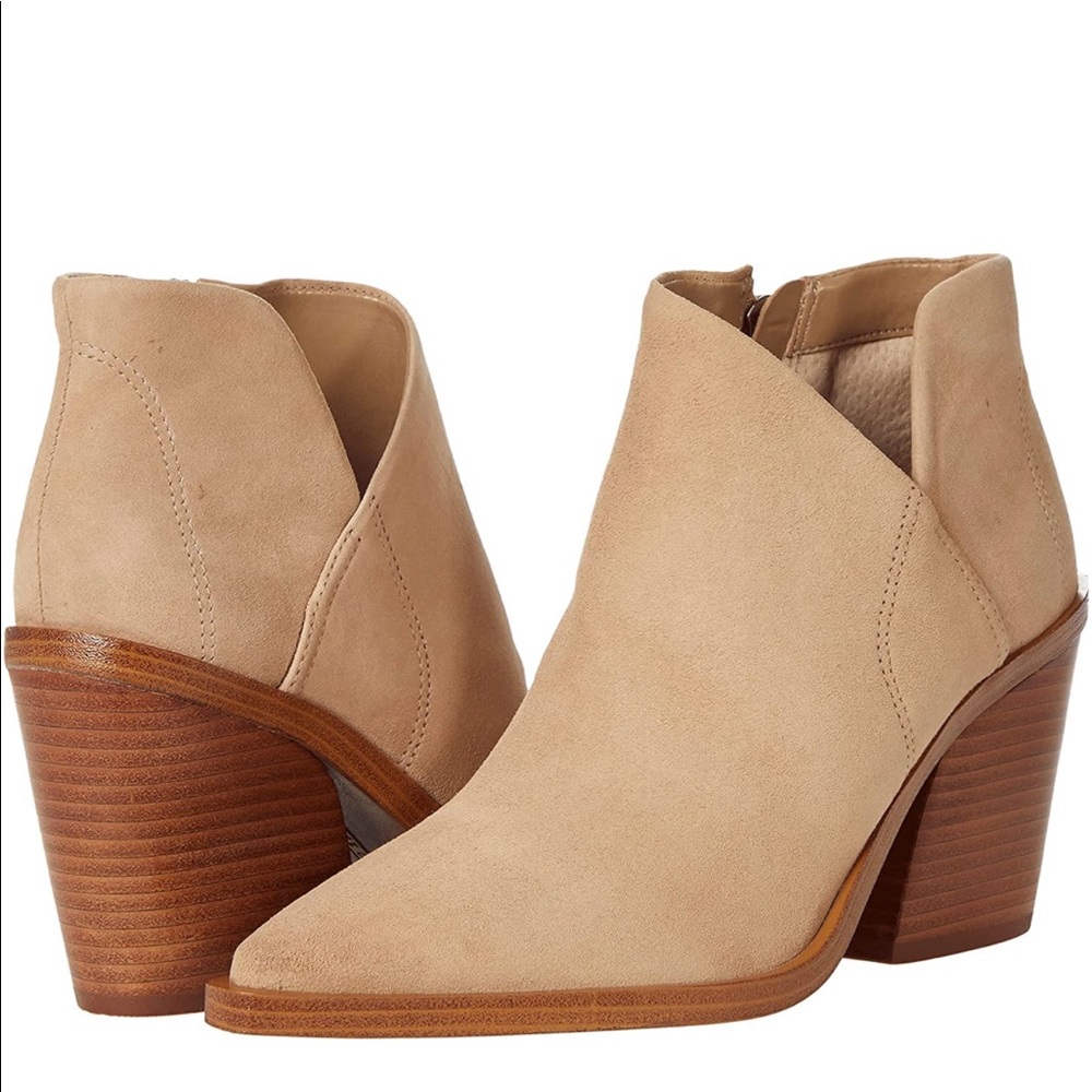 Vince Camuto Grendan Tortilla Booties. Size 8.5. No longer sold.